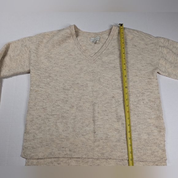 Lucky Brand V-Neck Sweater Woman’s Cream Wool Blend - Picture 4 of 7